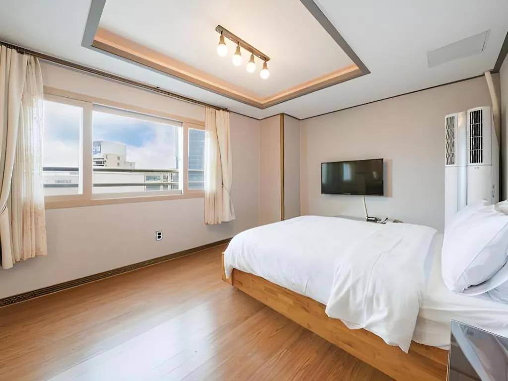 Jeju Maple Hotel Motel