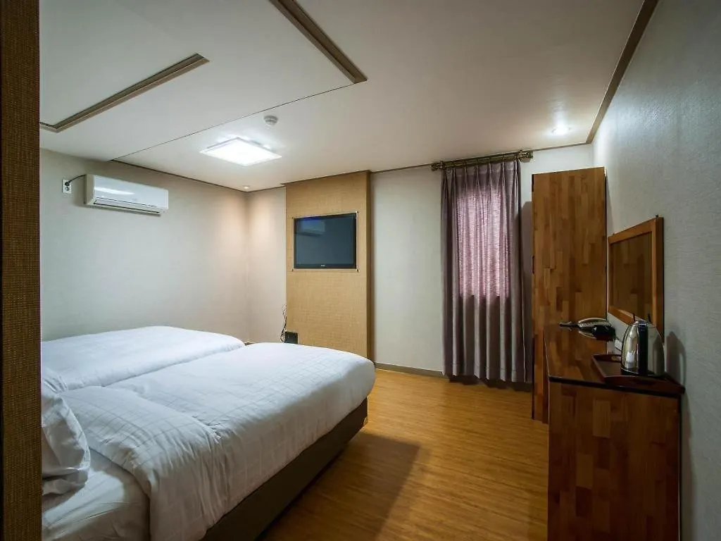 Jeju Maple Hotel
