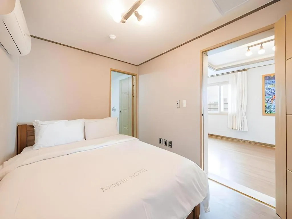 Motel Jeju Maple Hotel
