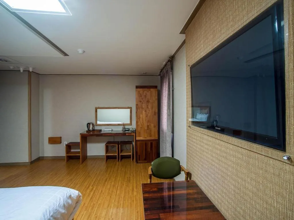 Jeju Maple Hotel Motel