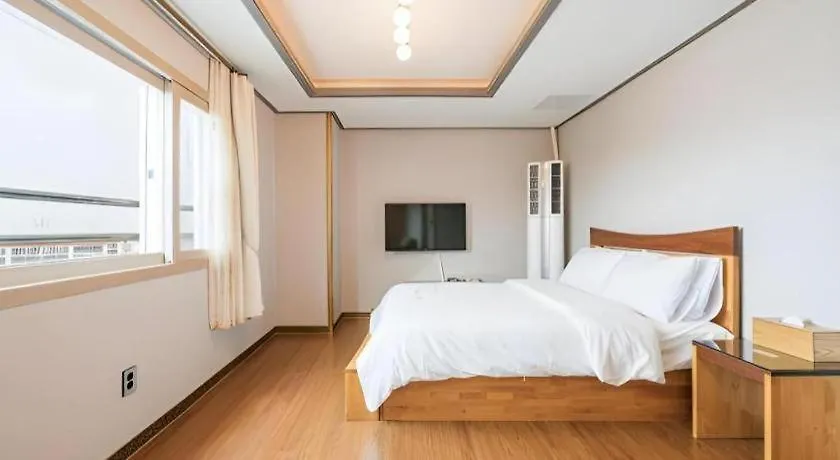 Jeju Maple Hotel Motel